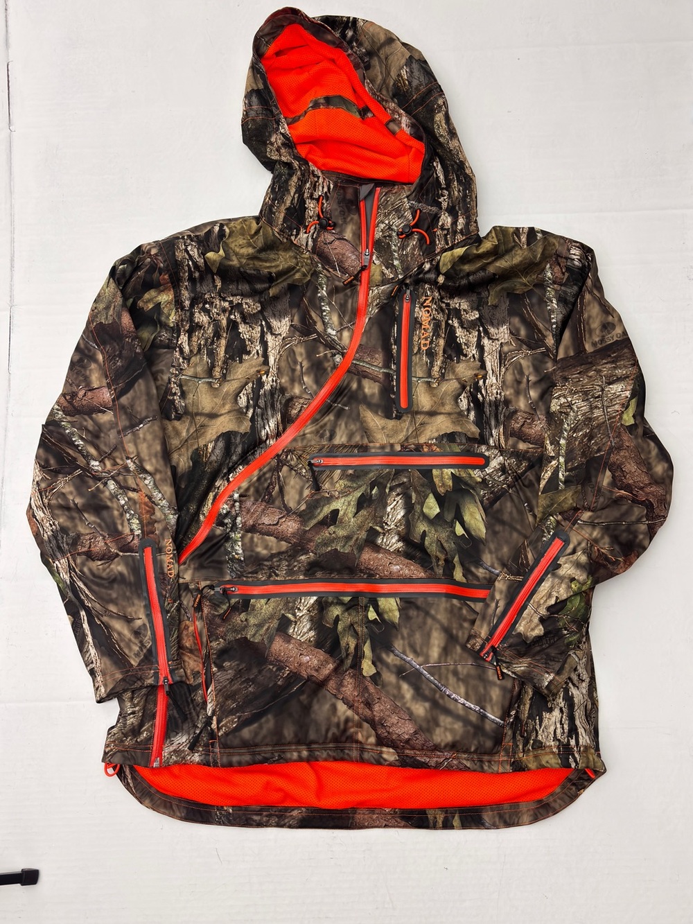 Nomad Camoflauge Mossy Oak Waterproof Hooded Hunting Jacket with Orange Trim XL